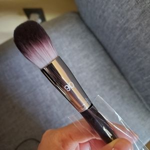 SEPHORA COLLECTION PRO Featherweight Compl…